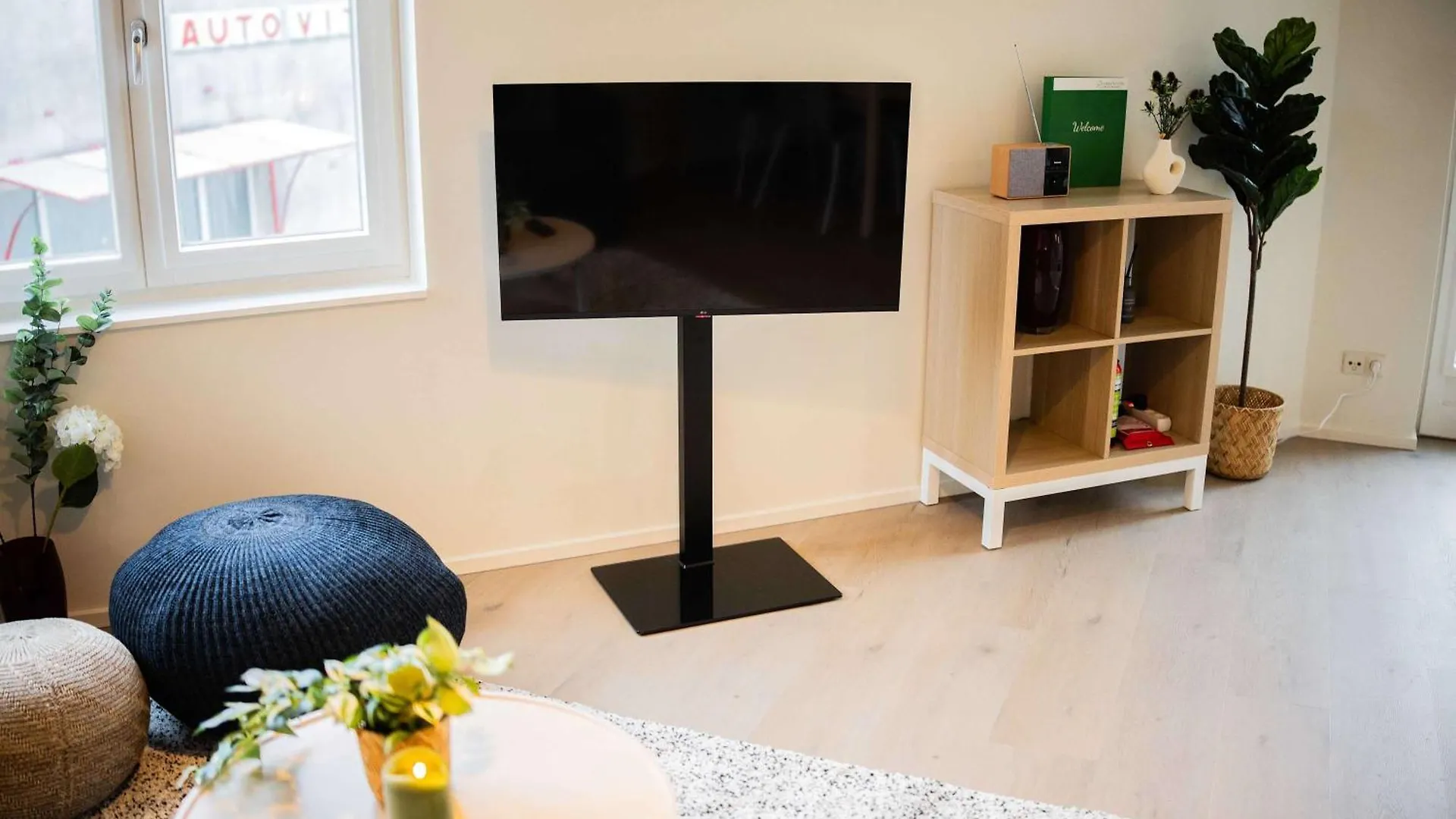 Royal 60M2 One Bedroom Apartment - Vw140A Эйндховен