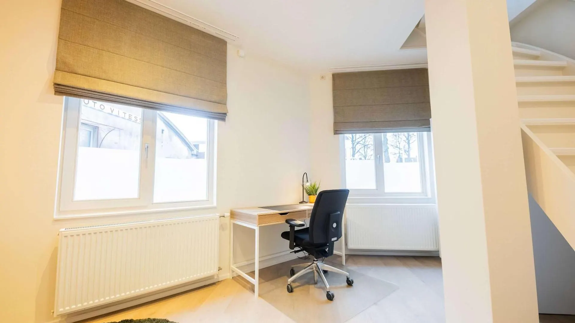 Royal 60M2 One Bedroom Apartment - Vw140A Эйндховен